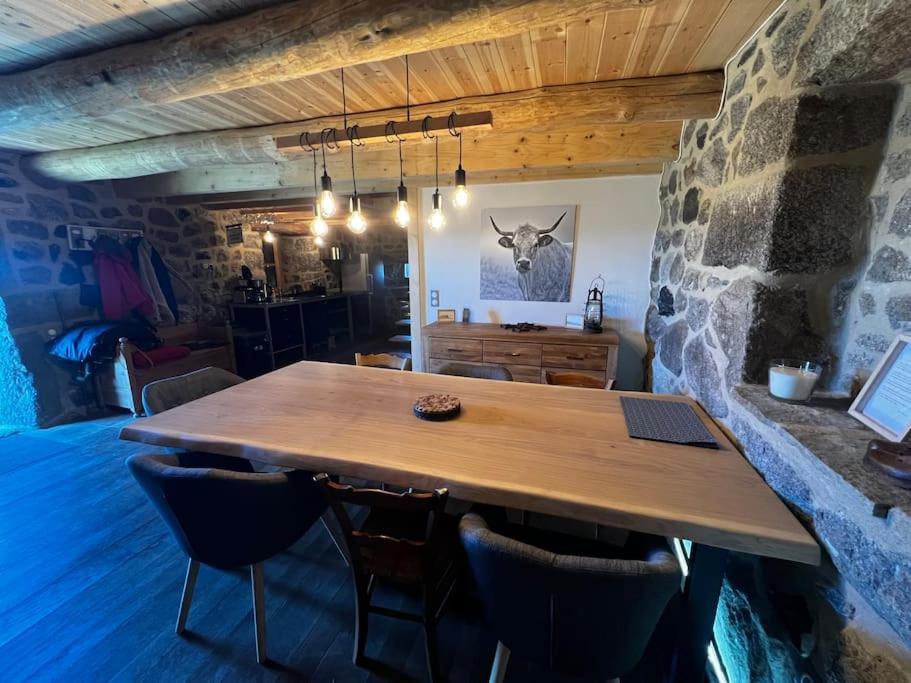 Buron Coeur D'Aubrac Villa Marchastel  ภายนอก รูปภาพ